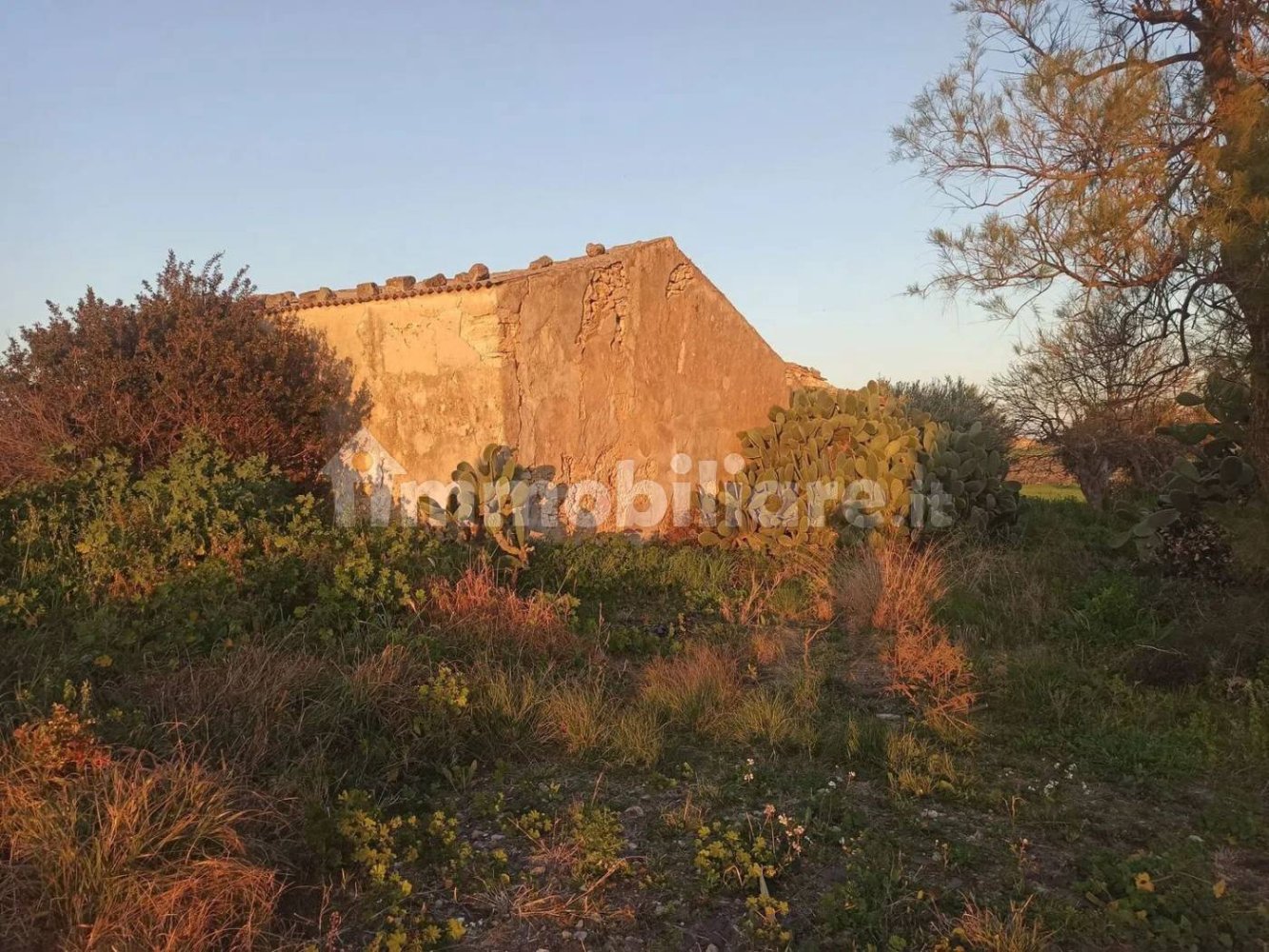 Grundstück in Pachino, Italy 14000m², Nr. 67909