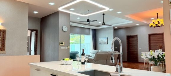 5 Schlafzimmer Haus in Pattaya, Thailand, Nr. 82677 26