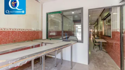 88m² Commercial property in La Florida, Spain No. 190548