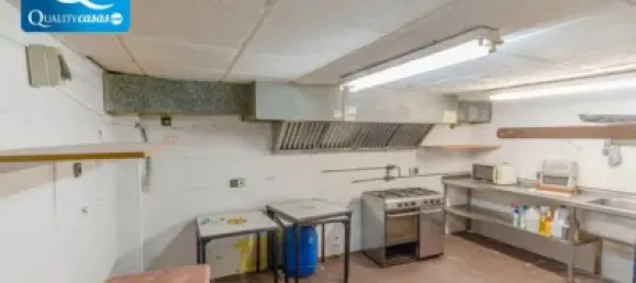 88m² Commercial property in La Florida, Spain No. 190548 2