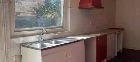 2 bedrooms House in Neuvy-sur-Barangeon, France No. 72357 2