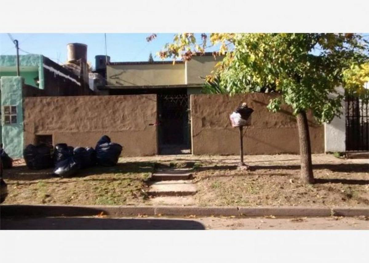 2 bedrooms House in General San Martin, Argentina No. 75266