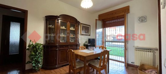 5 rooms Apartment in Isola della Scala, Italy No. 11402 20