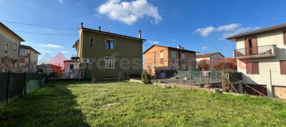 5 rooms Apartment in Isola della Scala, Italy No. 11402 13