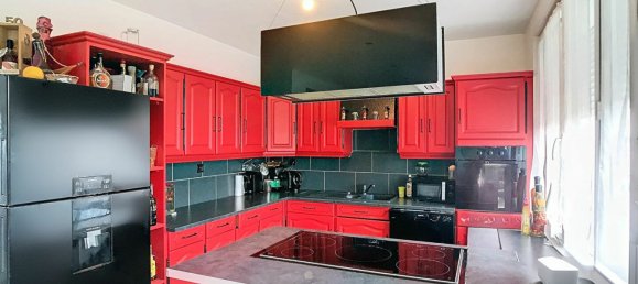 Casa de 4 dormitorios en Savigneux, France No. 196097 4