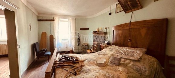 4 rooms Apartment in Schignano, Italy No. 123198 15