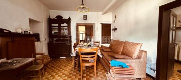4 rooms Apartment in Schignano, Italy No. 123198 4