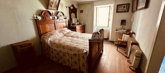 4 rooms Apartment in Schignano, Italy No. 123198 13