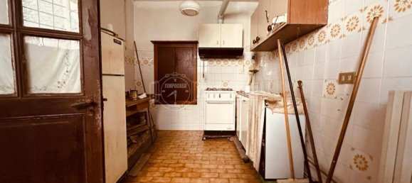 4 rooms Apartment in Schignano, Italy No. 123198 8