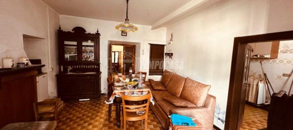 4 rooms Apartment in Schignano, Italy No. 123198 6