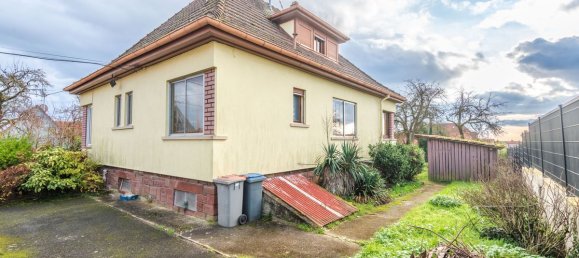 3 bedrooms House in Surbourg, France No. 212985 5