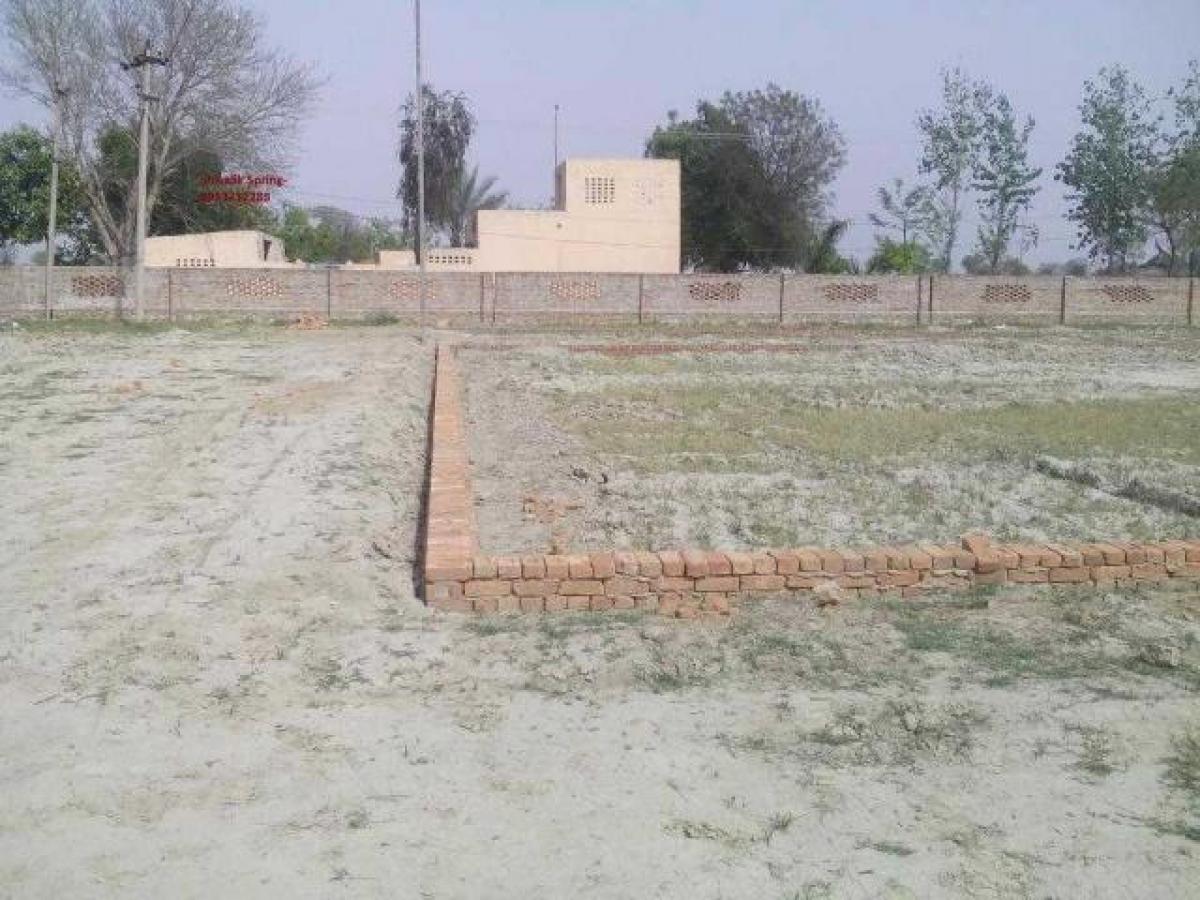 Terreno en Noida, India No. 30278