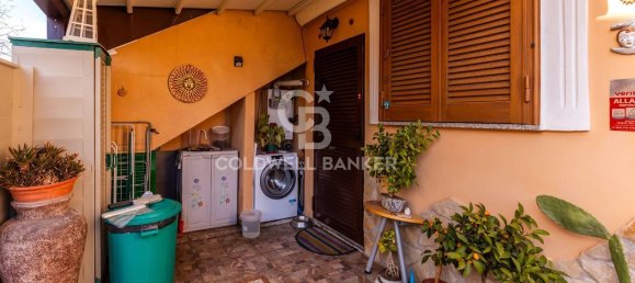 3 rooms Apartment in Rome, Italy No. 294891 3