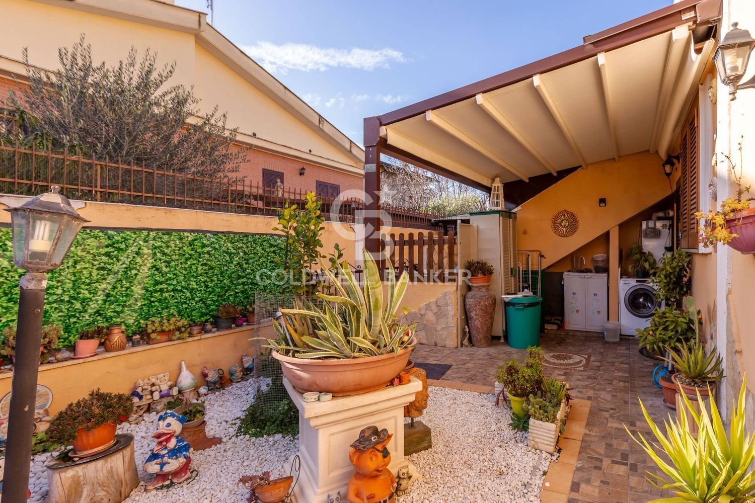 3 rooms Apartment in Rome, Italy No. 294891