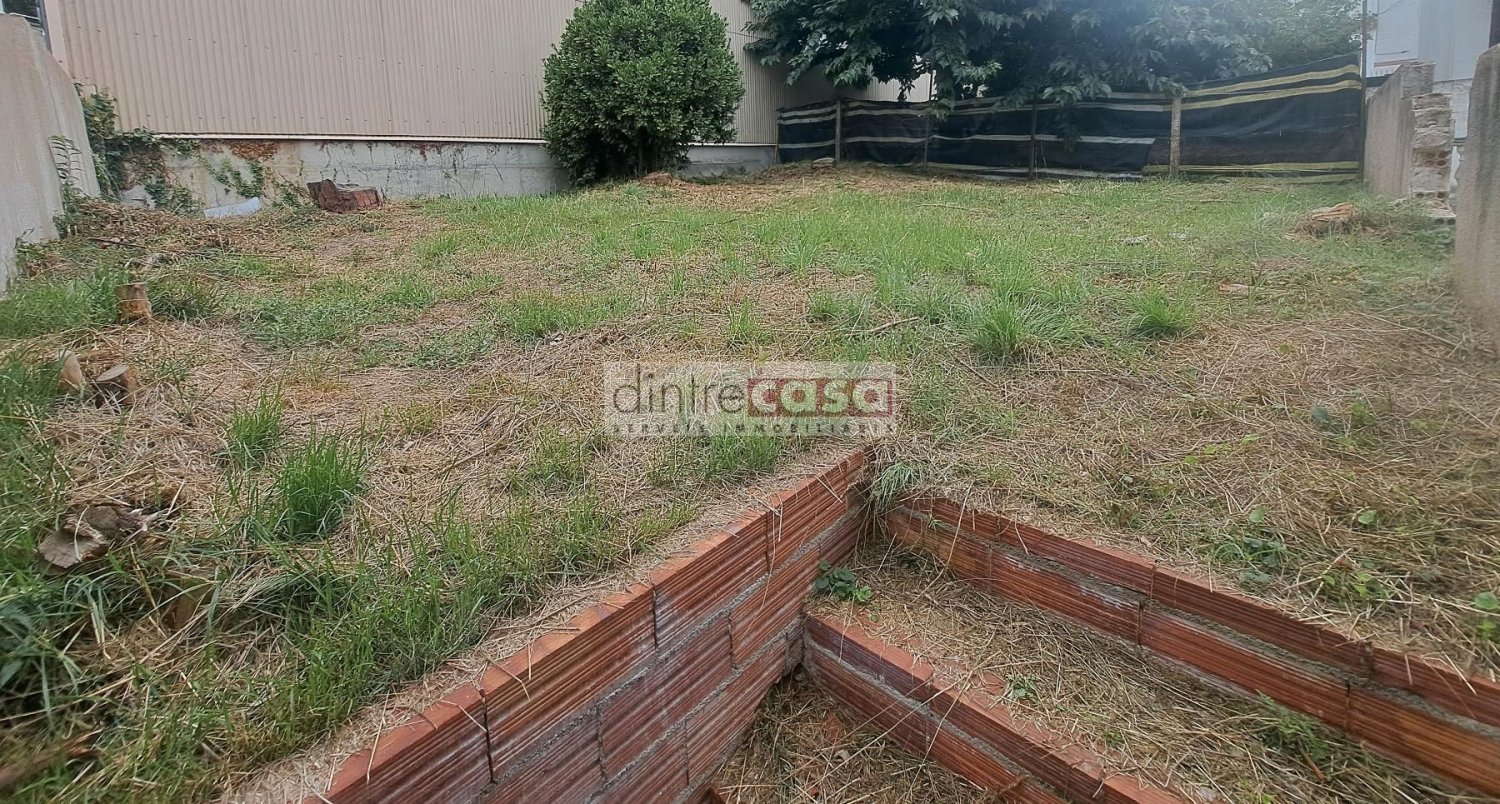 138m² Land in Barcelona, Spain No. 238917