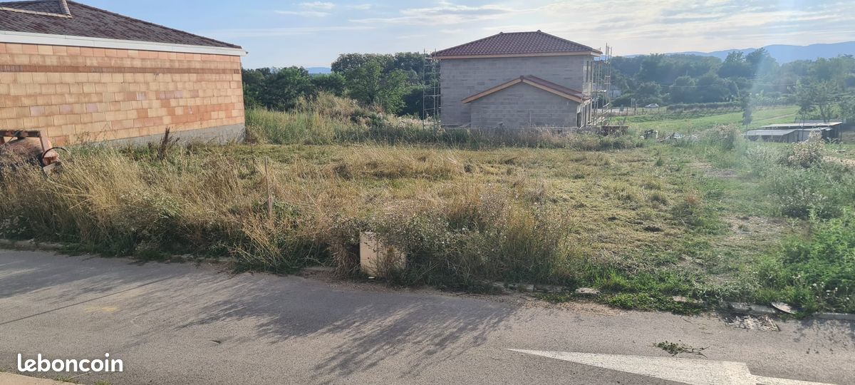 Grundstück in Ain, France, Nr. 341369