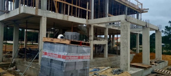 3 Schlafzimmer Haus in Seixal, Portugal, Nr. 159407 8