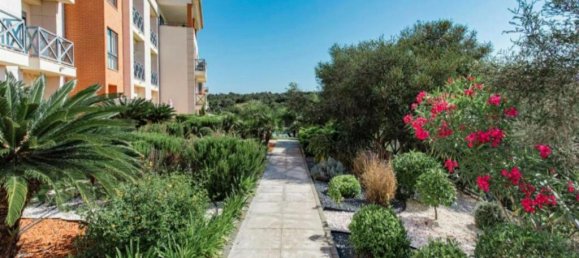 2 Schlafzimmer Wohnung in Albufeira, Portugal, Nr. 219136 2