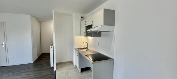 Apartamento de 2 dormitorios en Serris, France No. 173138 6