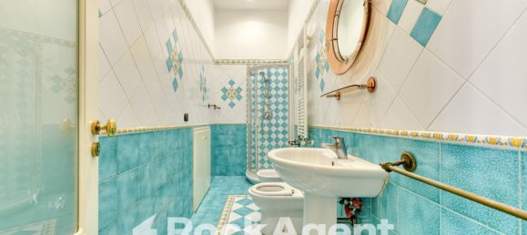 Квартира с 5 комнатами в Неаполь, Италия № 93121 24