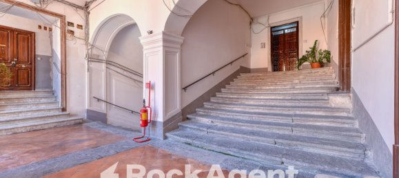 Квартира с 5 комнатами в Неаполь, Италия № 93121 5