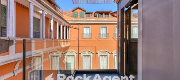 Квартира с 5 комнатами в Неаполь, Италия № 93121 27