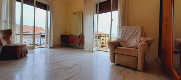 5 rooms Apartment in Giarre, Italy No. 130233 8