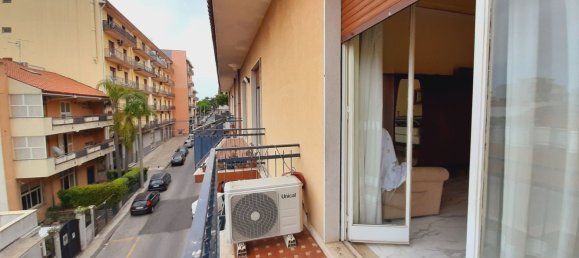 5 rooms Apartment in Giarre, Italy No. 130233 16