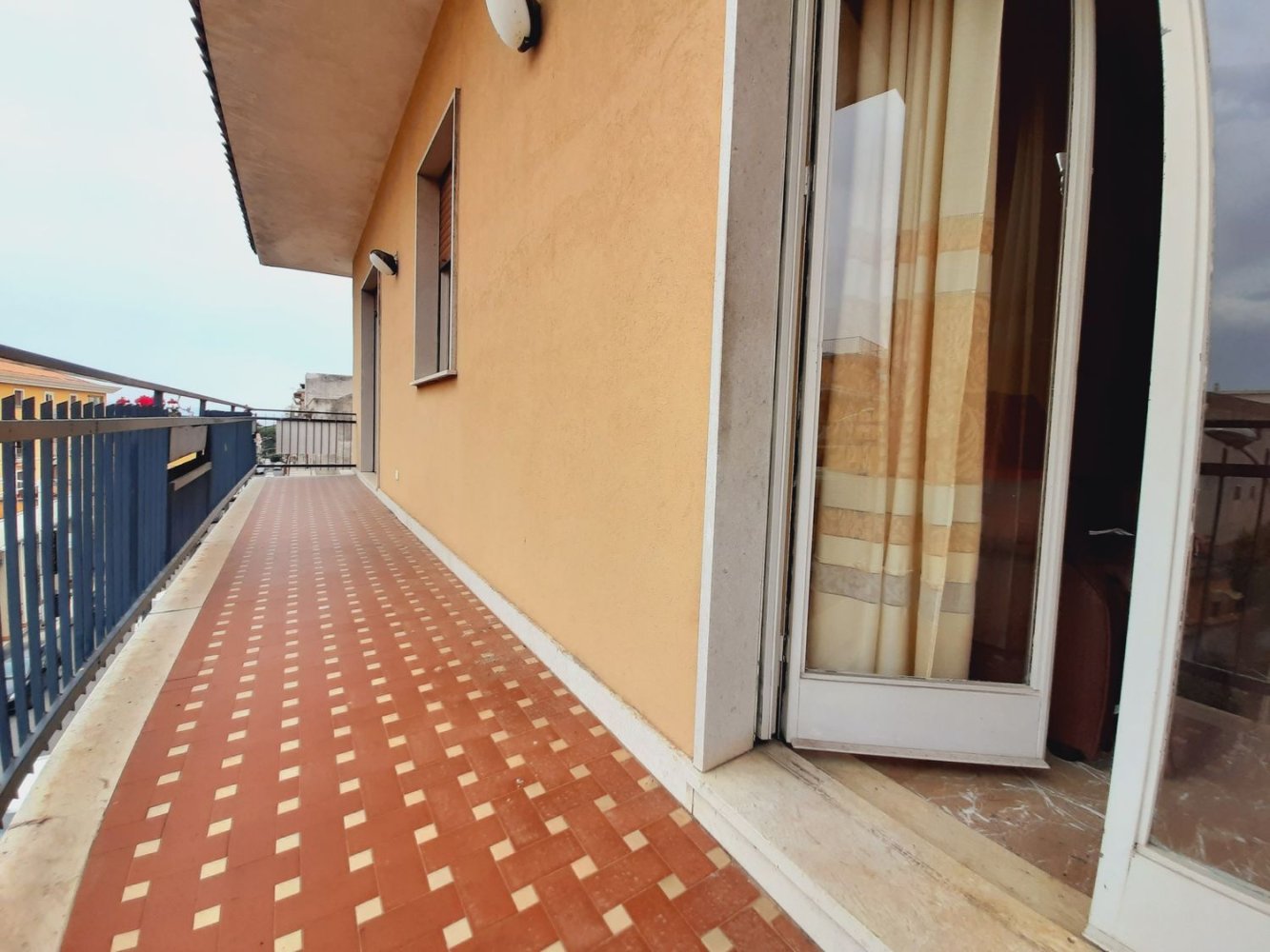 5 rooms Apartment in Giarre, Italy No. 130233