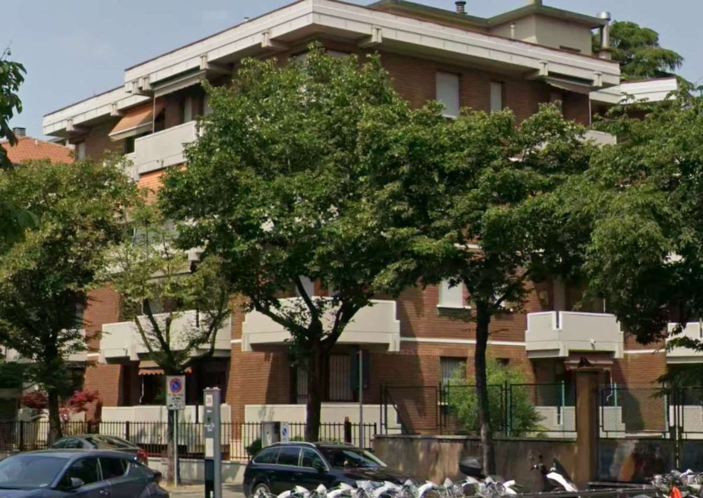 Apartamento de 6 habitaciónes en Verona, Italy No. 309167