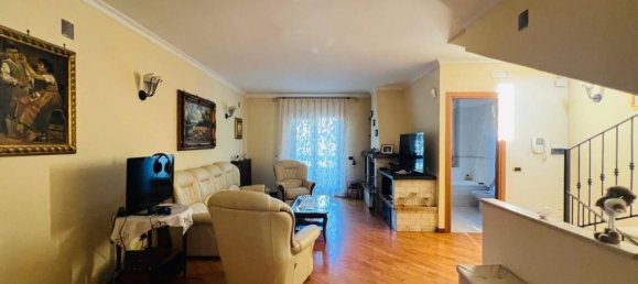 Вилла с 2 спальнями в Марано ди Наполи, Италия № 342249 3