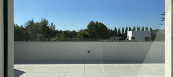 3 bedrooms Duplex in Porto, Portugal No. 44400 4