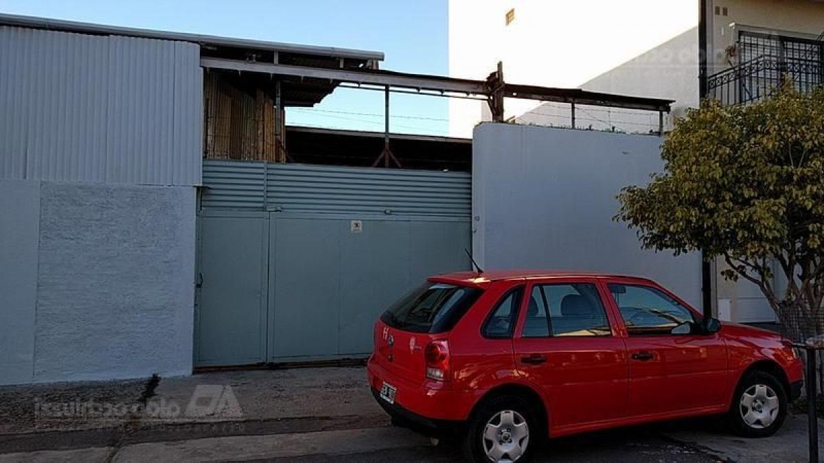  Commercial property in Lanus, Argentina No. 24035