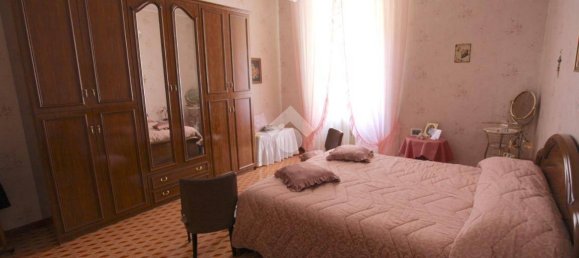 Квартира с 3 спальнями в Пинероло, Италия № 350205 18