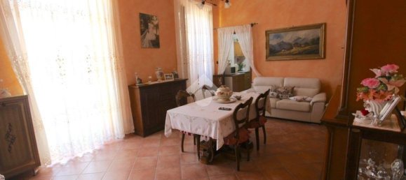 Квартира с 3 спальнями в Пинероло, Италия № 350205 4