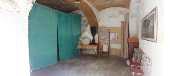 Квартира с 3 спальнями в Пинероло, Италия № 350205 37