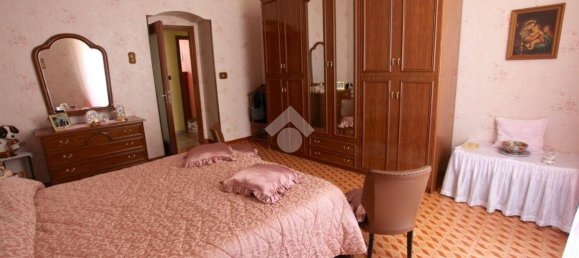 Квартира с 3 спальнями в Пинероло, Италия № 350205 20