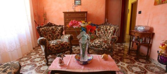 Квартира с 3 спальнями в Пинероло, Италия № 350205 13