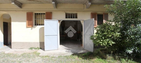 Квартира с 3 спальнями в Пинероло, Италия № 350205 36