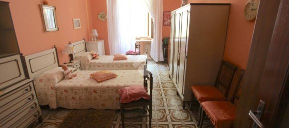 Квартира с 3 спальнями в Пинероло, Италия № 350205 17