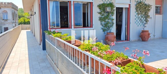 3 Schlafzimmer Penthouse in Giulianova, Italy, Nr. 345680 7