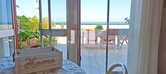 3 Schlafzimmer Penthouse in Giulianova, Italy, Nr. 345680 20