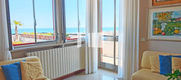 3 Schlafzimmer Penthouse in Giulianova, Italy, Nr. 345680 17