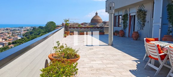 3 Schlafzimmer Penthouse in Giulianova, Italy, Nr. 345680 2