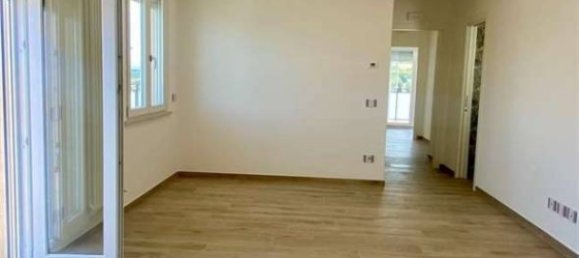 3 bedrooms Penthouse in Porto Recanati, Italy No. 301316 2