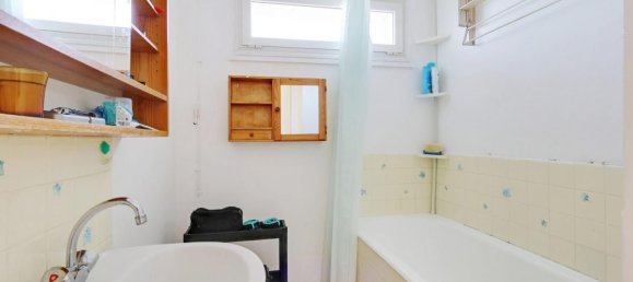 Apartamento de 3 dormitorios en Chatillon, France No. 299572 8