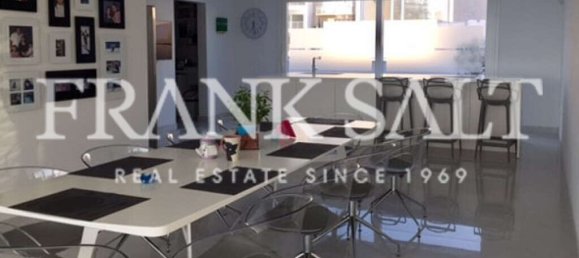 3 chambres Penthouse à Sliema, Malta No. 4039 20