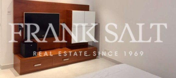 3 chambres Penthouse à Sliema, Malta No. 4039 24