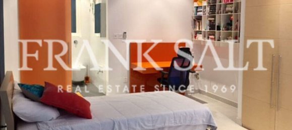 3 chambres Penthouse à Sliema, Malta No. 4039 25