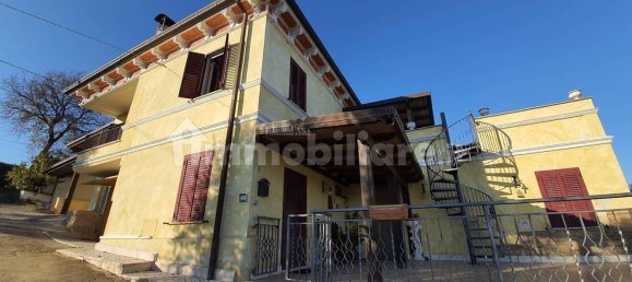 Casa T4 em Monsampolo del Tronto, Italy N.º 79673 2